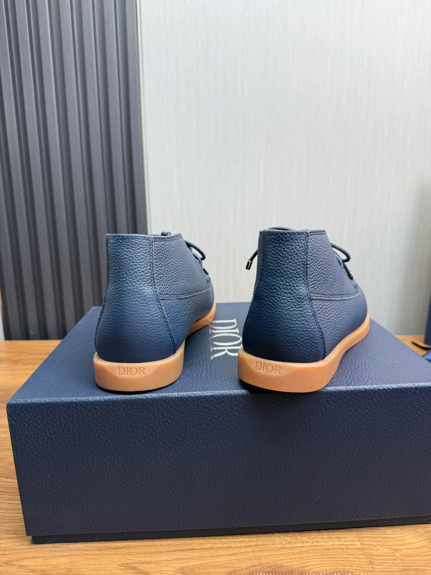 Factory price 620💰 [Dior] Men’s official website na hot sale🔥Imported cowhide + cowhide lining. Original rubber wear-resistant outsole. High quality shipment ⬆️Code number 38-44, (45 customized)
